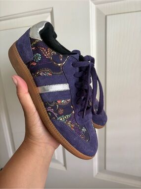 Johnny Was Comono paisley Suede Sneaker in deep purple size 6